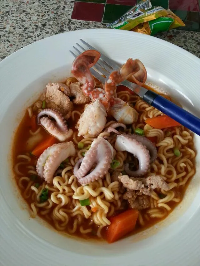 Noodle spicy seafood|teeraponさん