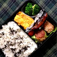 Snapdishの料理写真:ピーマンの肉詰め弁当|小さなビッケさん