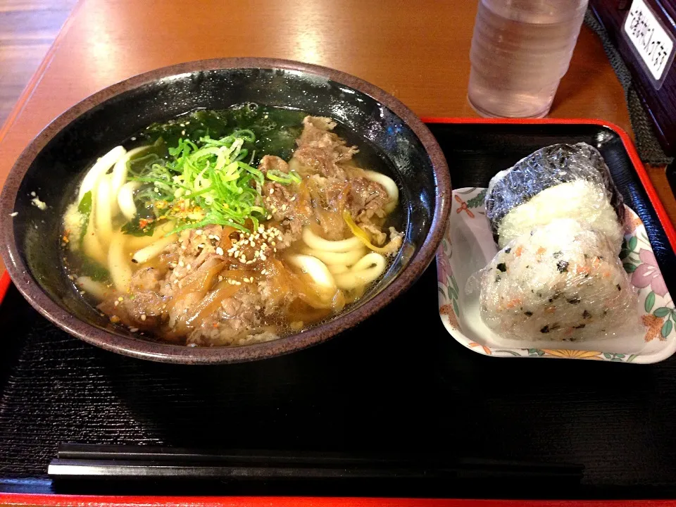 肉わかめうどん、オニギリ(^O^)／|すかラインさん