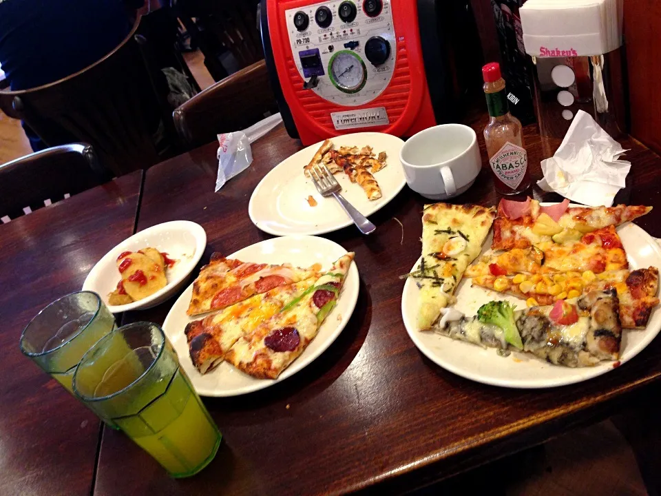 Shakey's ピザ バイキング ランチ‼NOW‼|dabasyuさん