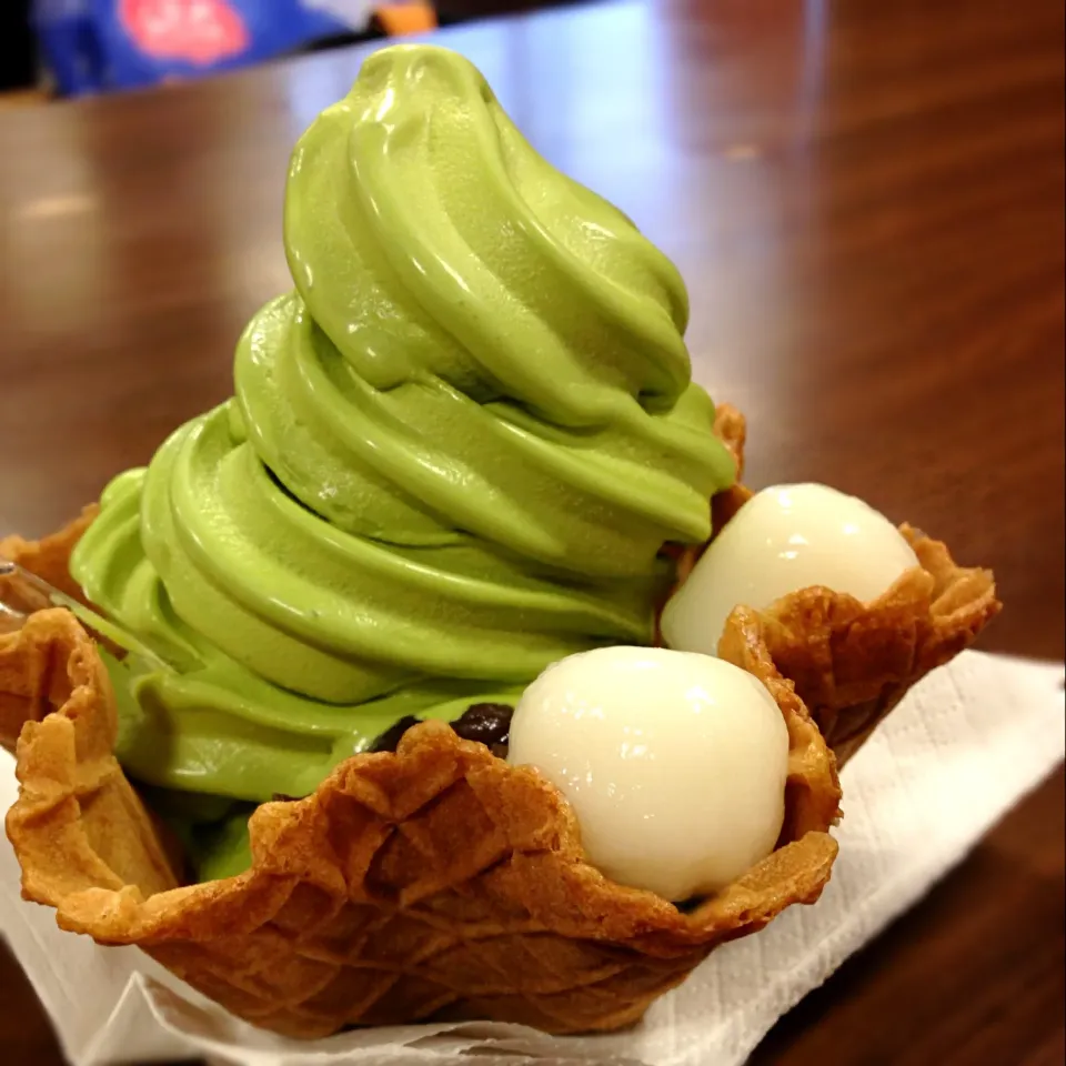 Softcream cup waffle combo|PeonyYanさん