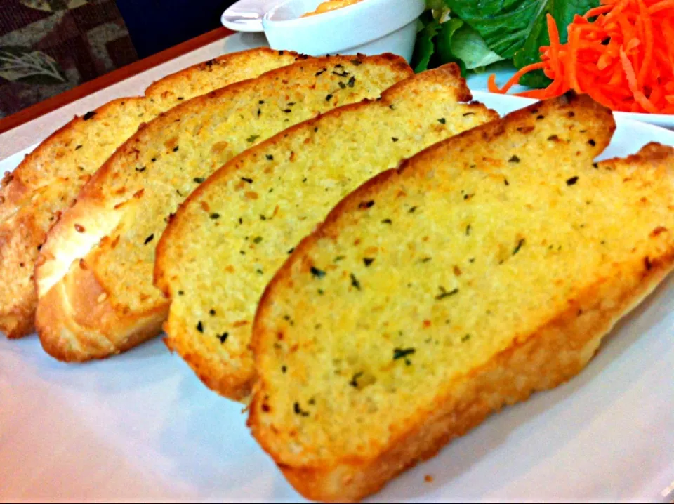 Garlic Bread|Picsy's Slaveさん