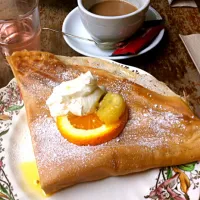 Snapdishの料理写真:Orange and caramelized bananas crepe.|Elaine Chauさん