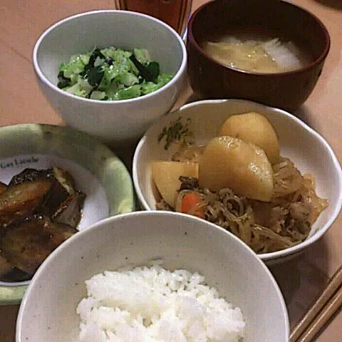 Snapdishの料理写真:茄子南蛮焼き、キャベツとワカメのナムル、白菜の味噌汁、肉じゃが|花さん