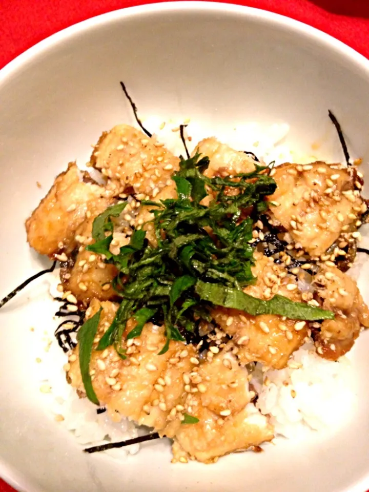 イワシのかば焼き丼|まるまさん