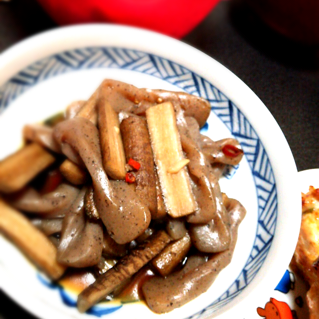 手綱こんにゃくとゴボウの煮物 トミーサク Snapdish スナップディッシュ Id Zpvixa