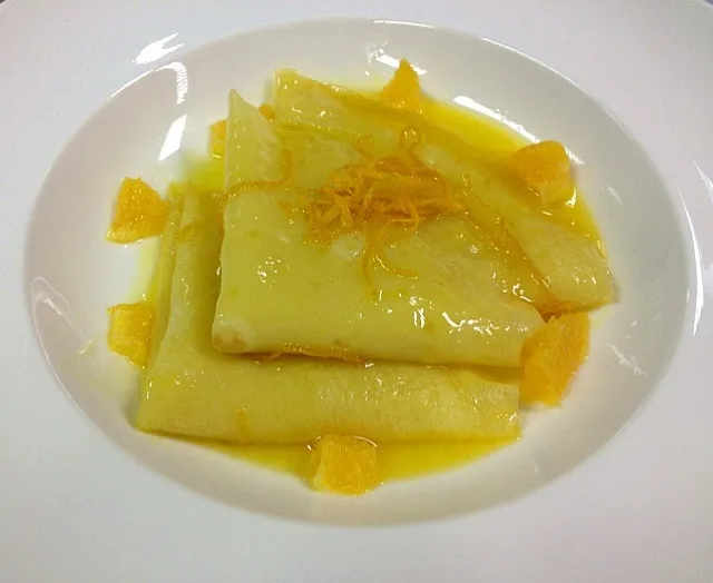 Crepe suzette (crepe in orange sauce)|Angie Yapさん