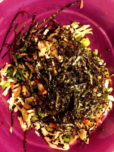 Snapdishの料理写真:Asian slaw with a sesame-soy-vinegar dressing and lots of nori and sesame seeds|Ong Sor Fernさん