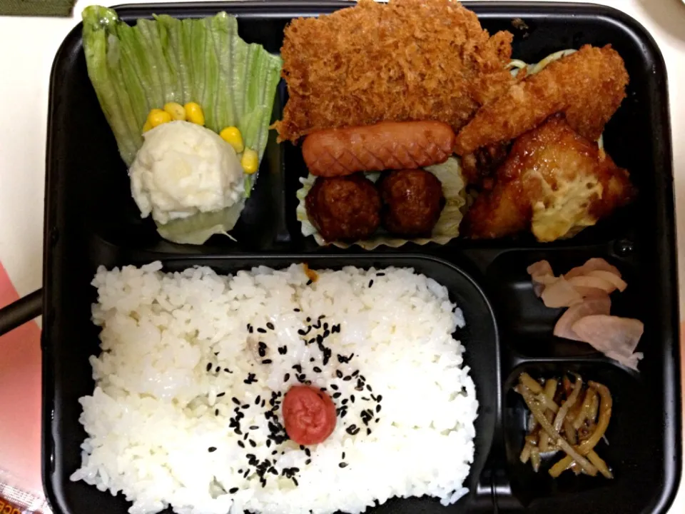 ミックスフライ弁当|ばーさんさん