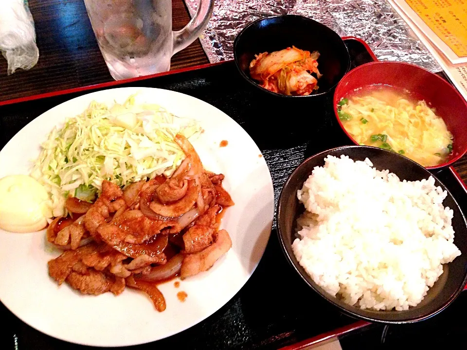 Snapdishの料理写真:琉球ホルモン 生姜焼き定食|ponnaoさん