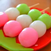 HANAMI DANGO 😋🍡🍡🍡|Erika Kuriharaさん