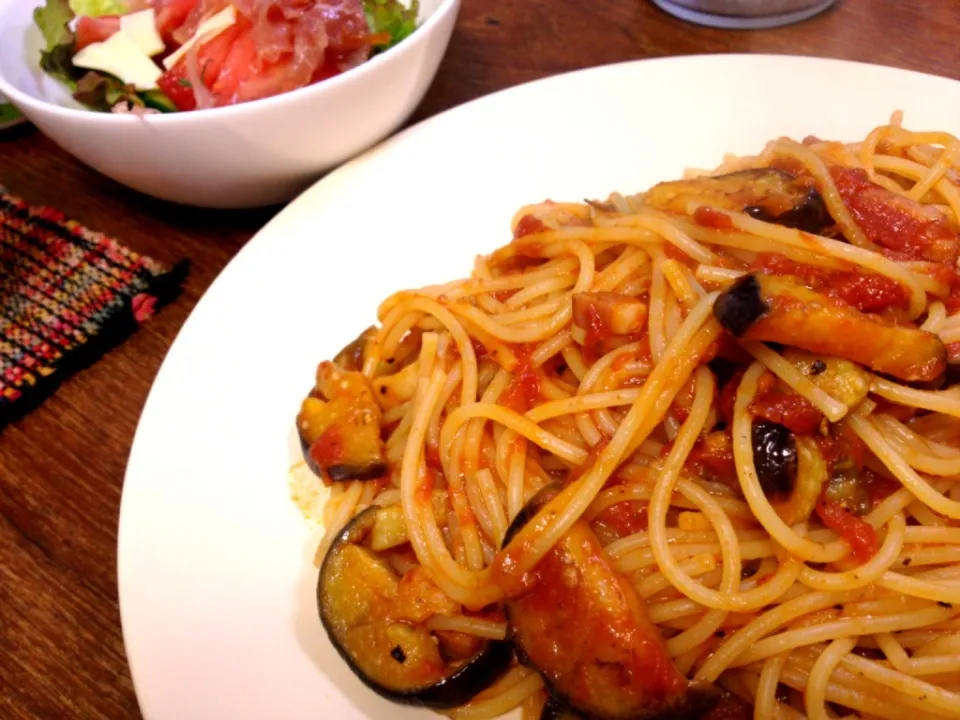 茄子とベーコンのトマトソースパスタ|mamaさん