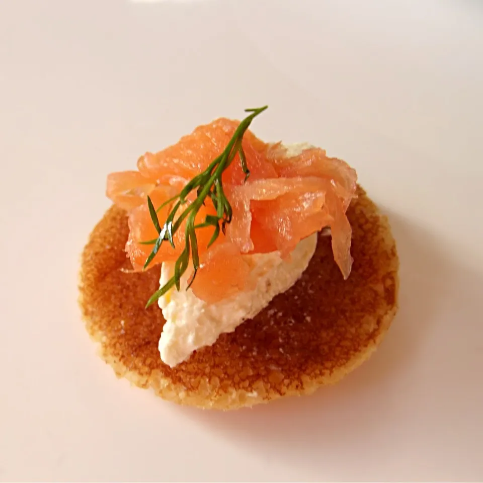 Salmon blini|kipper's kitchenさん