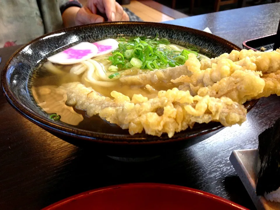 資さんうどんのゴボ天うどん😋|みほままこさん