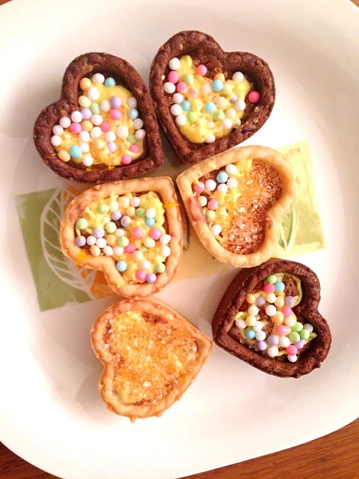 Snapdishの料理写真:Salted caramel chocolate tarts :)|carolina O.さん