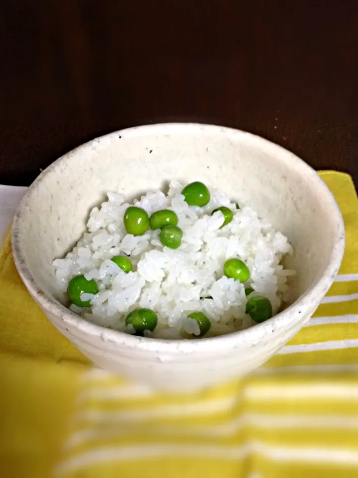 Snapdishの料理写真:グリーンピースご飯|かけともさん