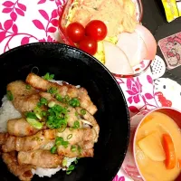 Snapdishの料理写真:豚バラ丼/豚汁もどき/キムチ豆腐サラダ|りんころさん