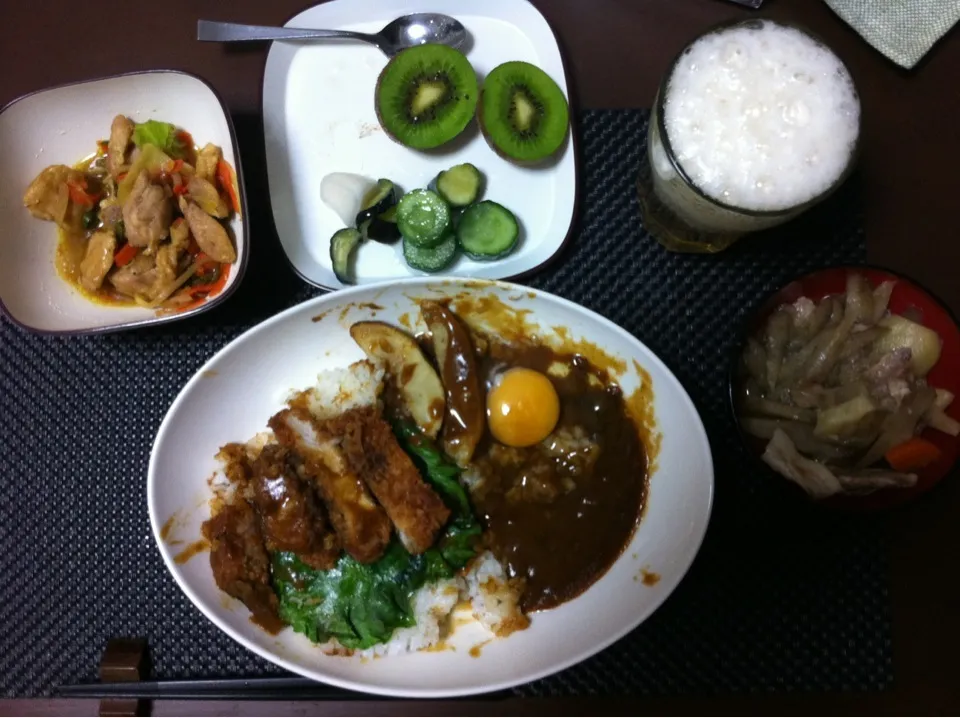 カツカレーと昨日の残り物です。|一色さん