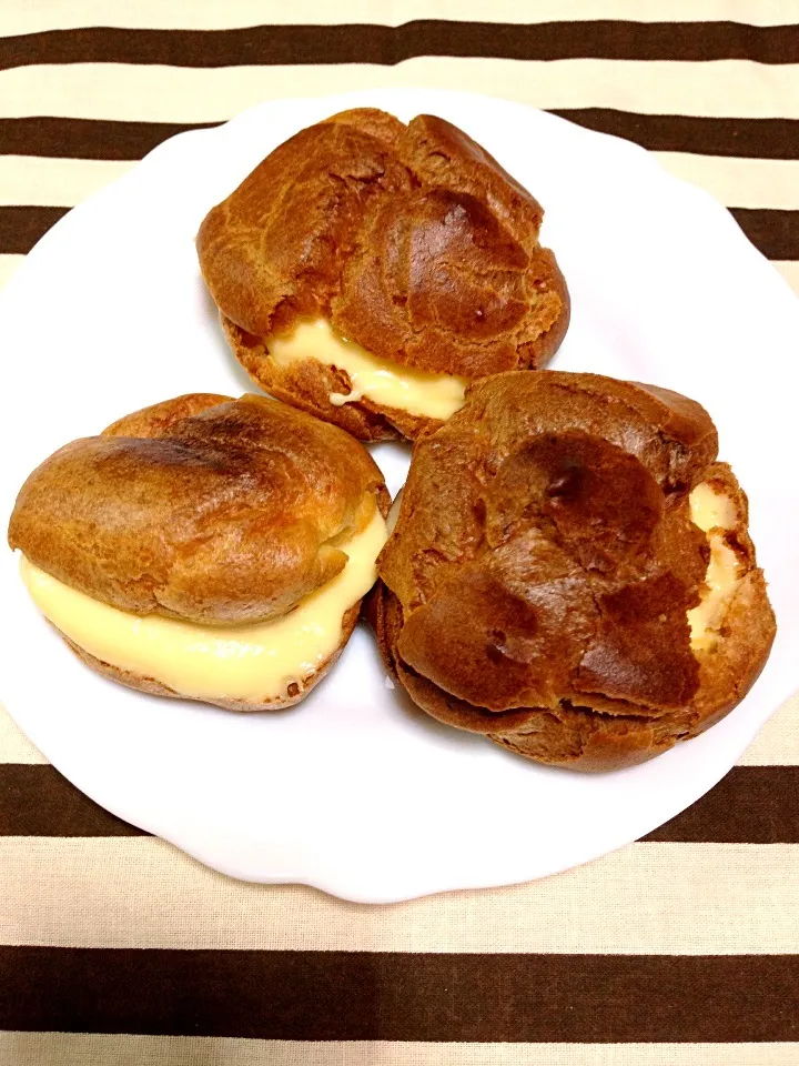 Snapdishの料理写真:Homemade Cream Puff|Otoha Frühlingさん