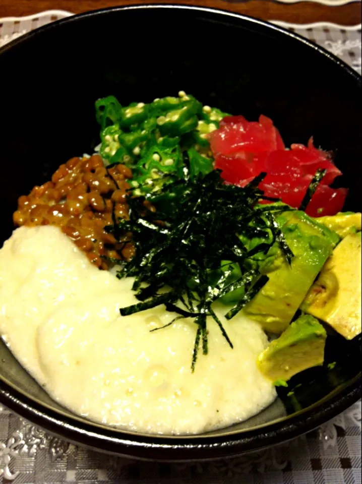 Snapdishの料理写真:ネバネバ丼|Saori Sally Takedaさん