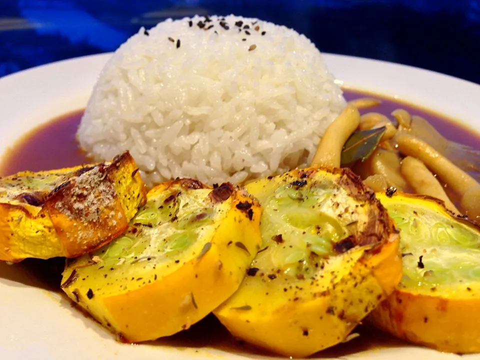 Wild mushroom curry with roasted zucchini @ home|Larry Chuさん