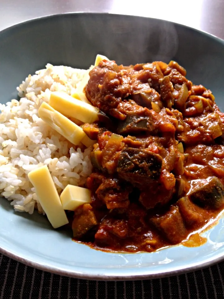 Eggplant and tomato curry with cheddar cheese|Masayo Nさん