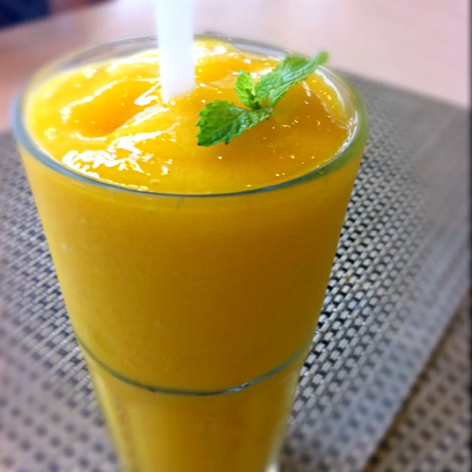 Mango smoothie♪（ｖ＾＿＾）ｖ|☆クモミン★♪さん