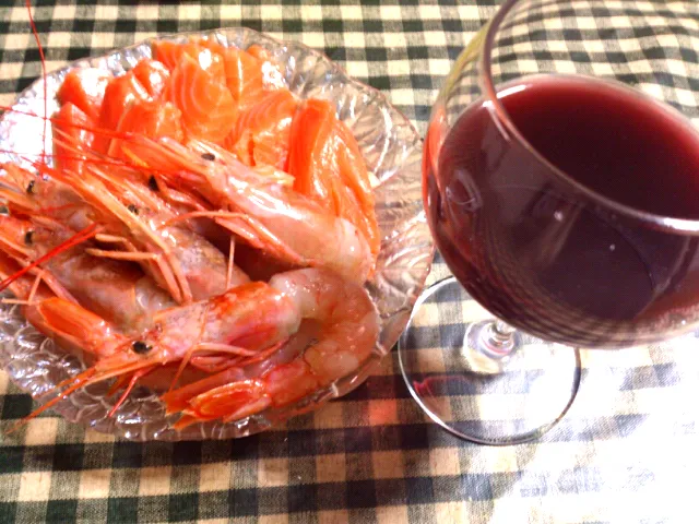 Snapdishの料理写真:salmon&shrimp　with　wine|ひなっこ。さん