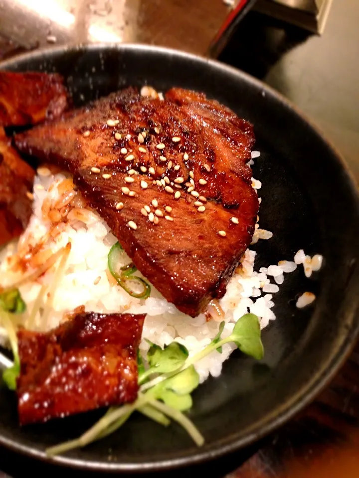 Marinated pork on top of rice|PhUnGさん