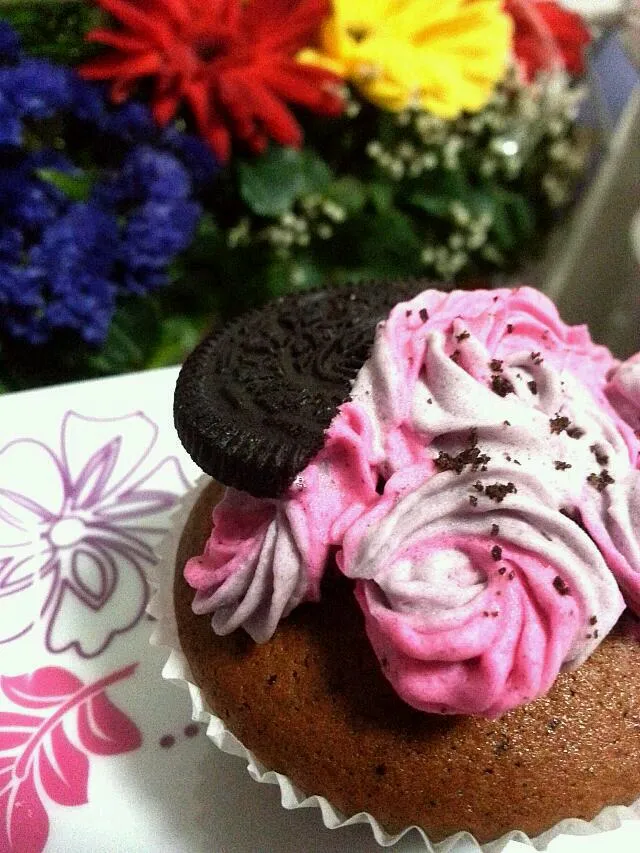 oreo cupcake|meeowwmeeowwさん