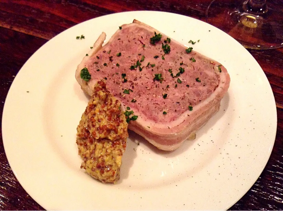 田中肉屋さんのお肉のパテ|ボールおかっさん