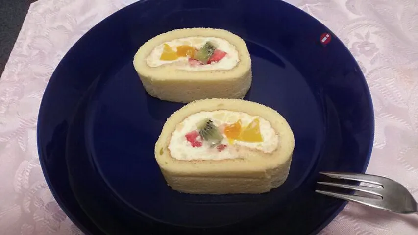 フルーツロールケーキ♪|倉光涼子さん