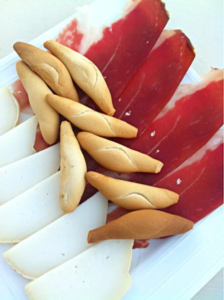 Jamón y queso|Antonio E. Carrascoさん