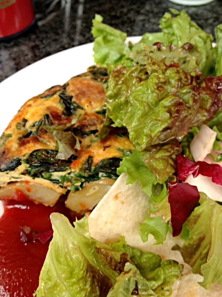 Spinach and potato quiche for breakfast|lauren shannonさん