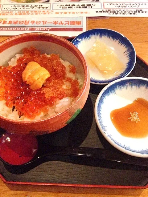 プチ三色丼@函館ビアホール600円なりーぃ|marieさん