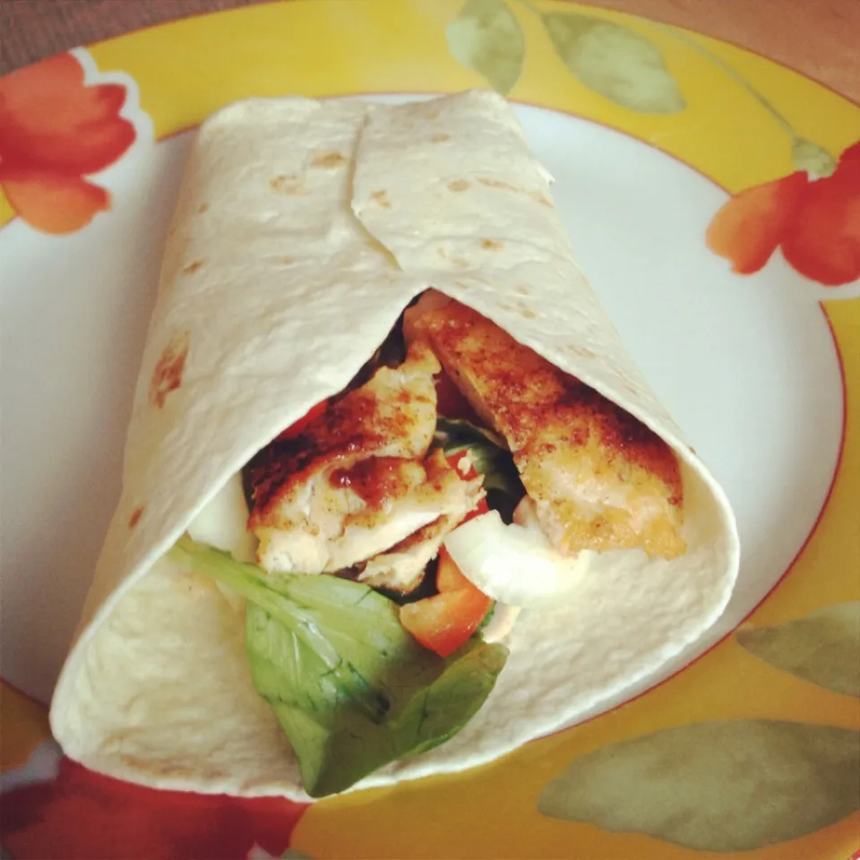 Snapdishの料理写真:Wrap with chicken|Steffi Engelsさん