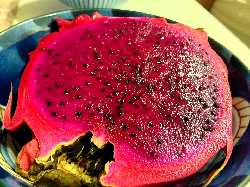 Pitaya fruit @ home|Larry Chuさん