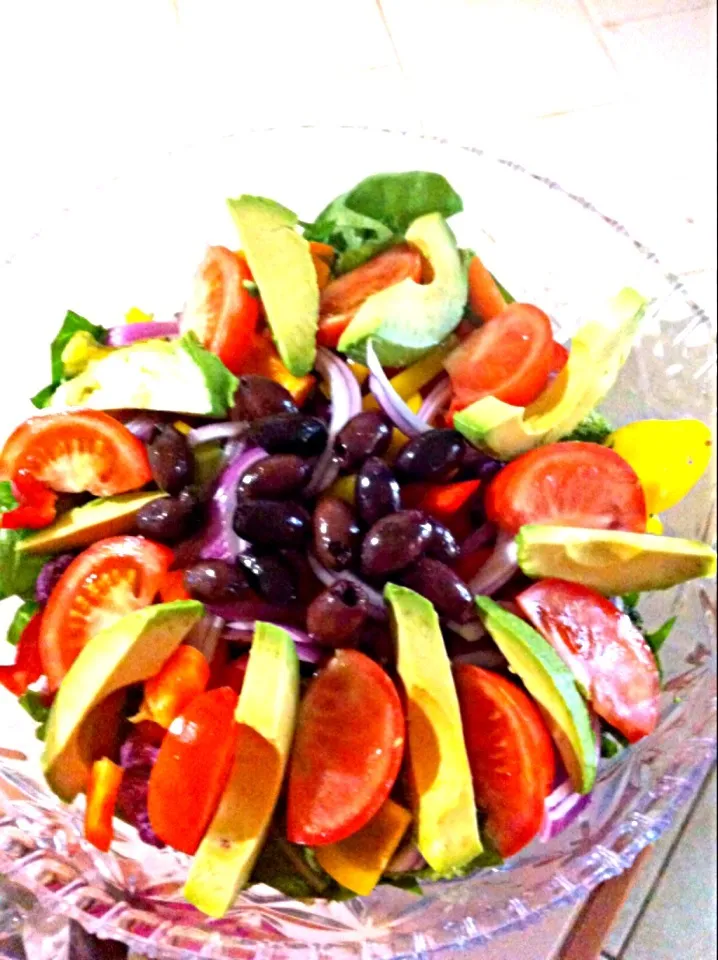 Kitchen sink salad|vanessa knoxさん