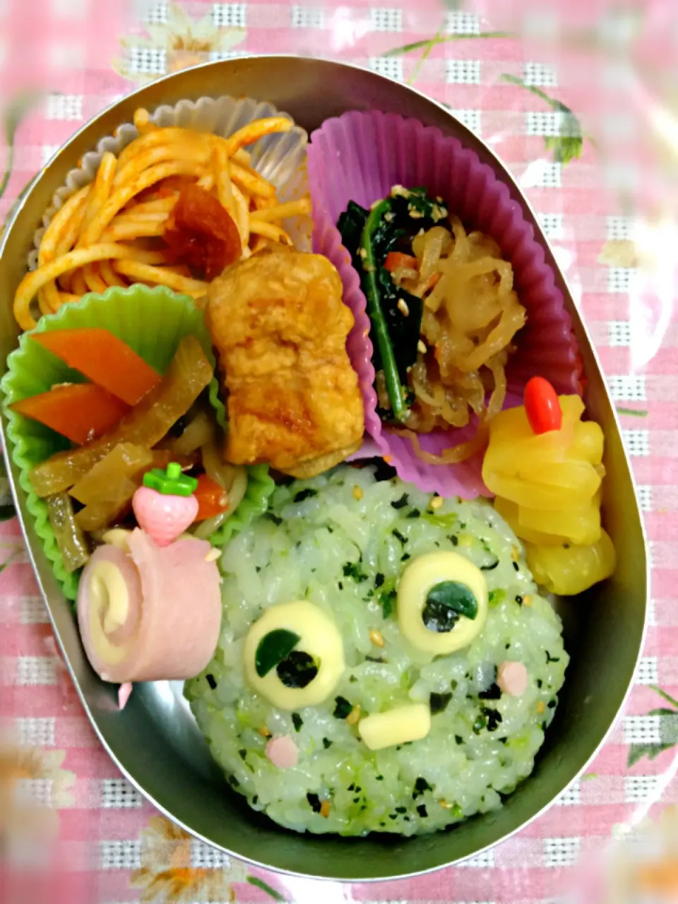 Snapdishの料理写真:ガチャピン弁当|y0-0m-hさん