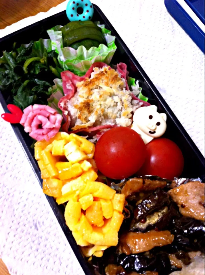 Snapdishの料理写真:花モチーフのお弁当🌺|hanaさん