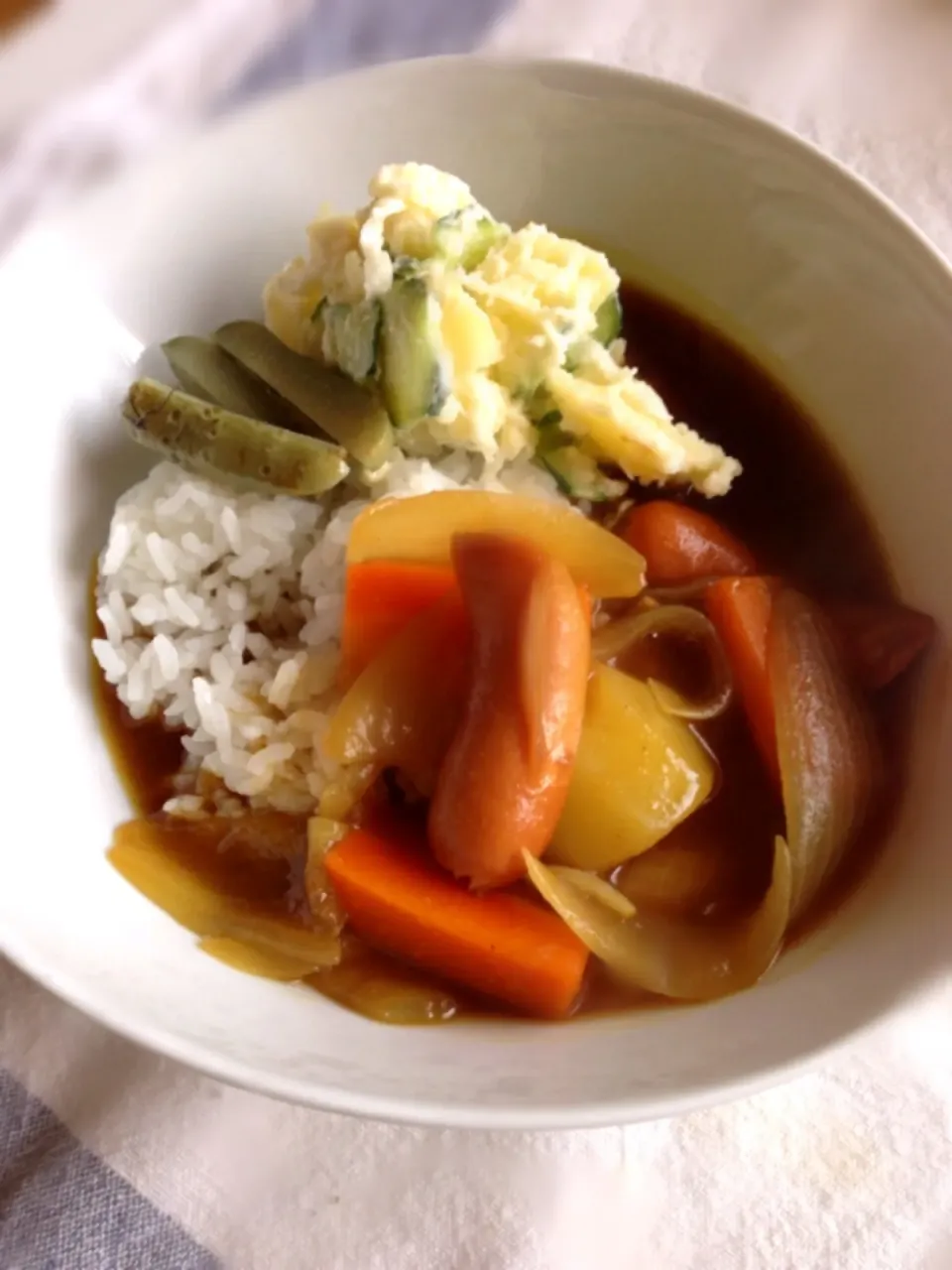 Sausage soup curry and potato salad ソーセージのスープカレーとポテサラ|あやさん