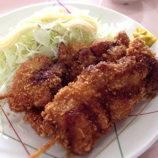 串カツ。そういえば昨日もトンカツだったわ。 at 社員食堂|さるさん