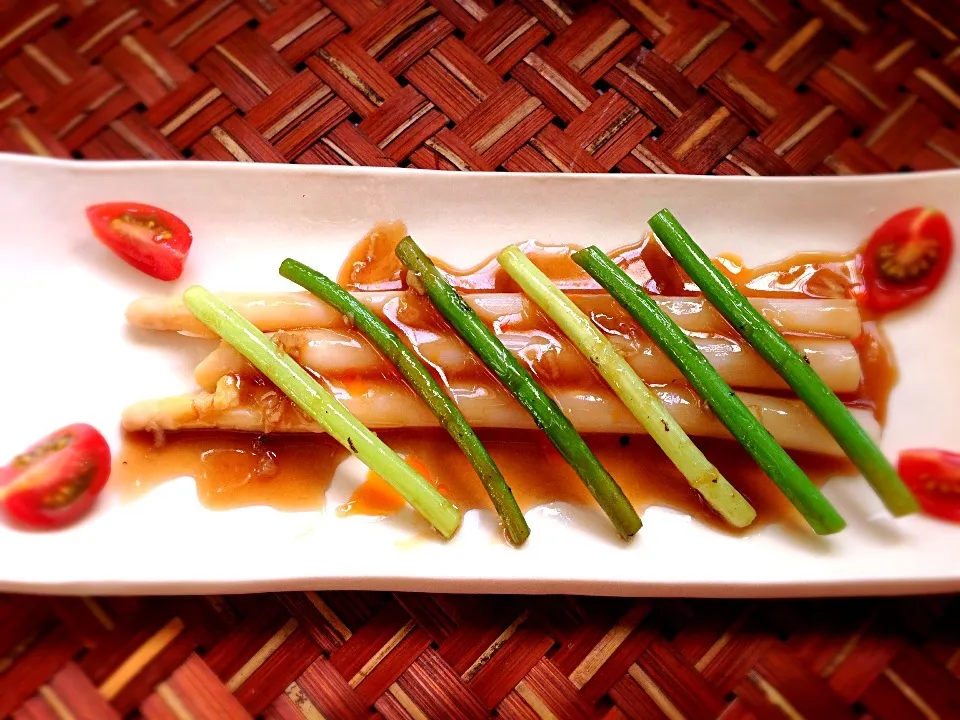 The over garlic oyster sauce of white asparagus❗蠔油鮮白露筍（ﾊｵﾖｳ･ｼｪﾝﾊﾞｲﾙｳｽﾝ)|🌈Ami🍻さん