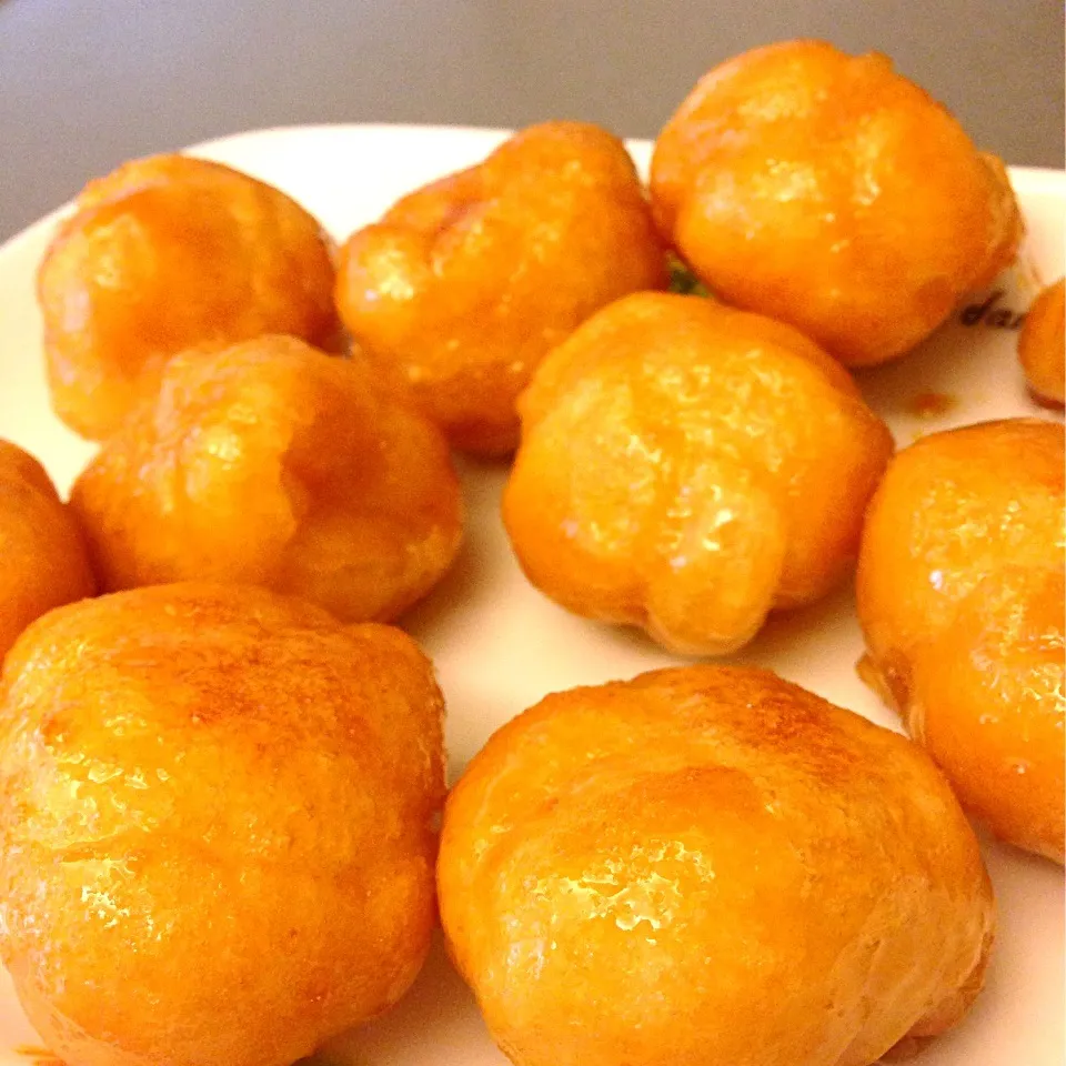 Snapdishの料理写真:Sugar-coated glutinous rice balls|sweeettooothさん