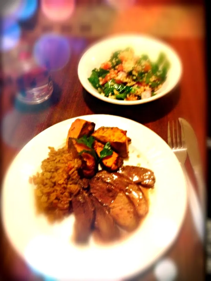 Snapdishの料理写真:Roast lamb, spicy rice & tabbouleh salad|kazuko Tsujiさん