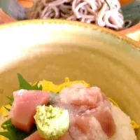 ざるそばとマグロとろろ丼|tetsuさん