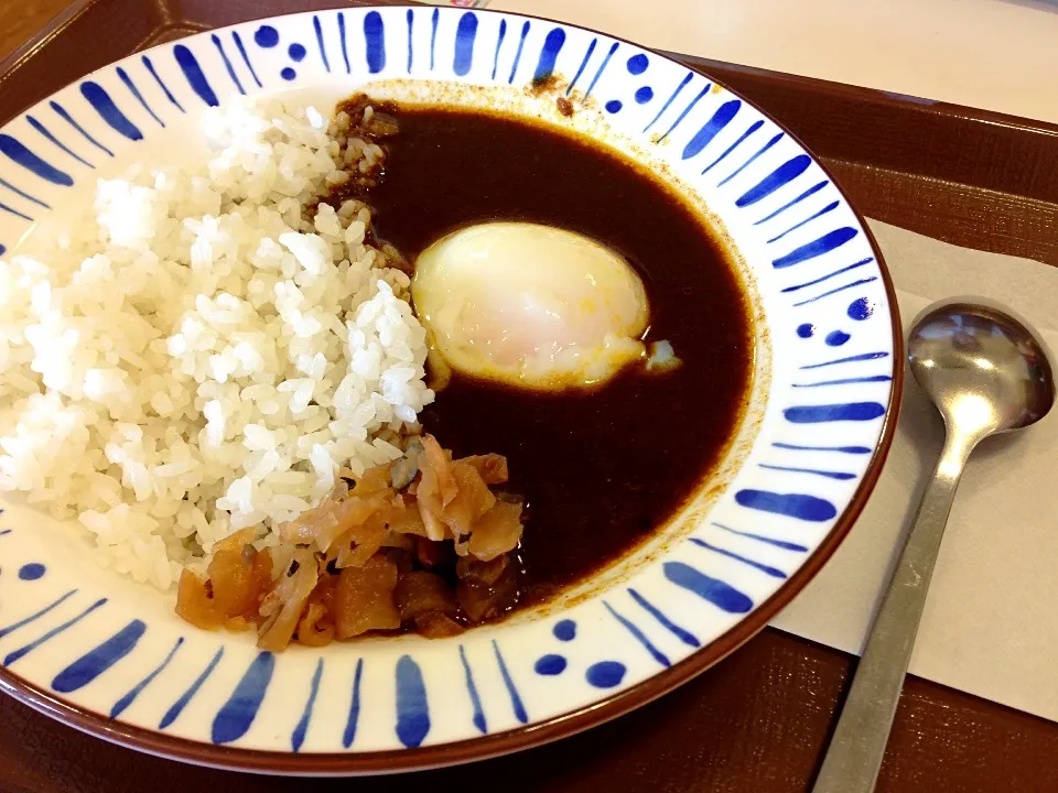 カレーに、温玉載せて ミニサイズで。|大石さん