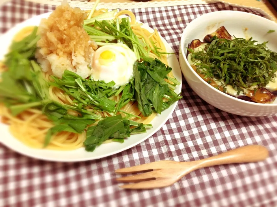 納豆と水菜のパスタ  なすの味噌チーズ焼き|kmさん