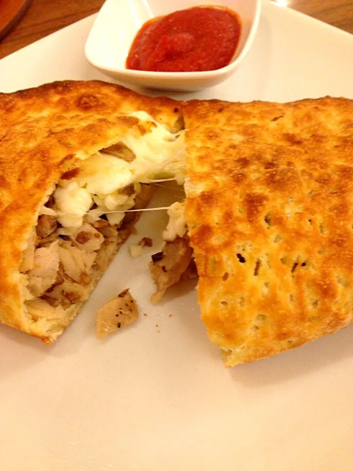 Chicken mushroom pocket|Farah Diba Jamalさん