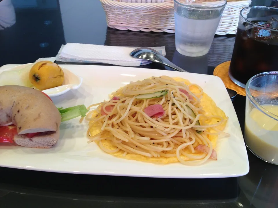 Snapdishの料理写真:カフェで、ランチ。|yukimiさん